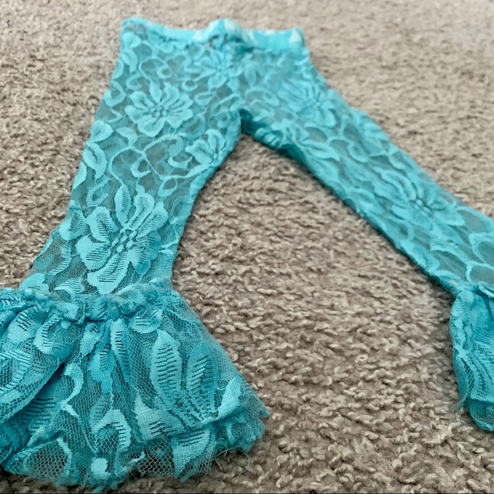 ✨Mud Pie Aqua Lace Ruffle Bottoms